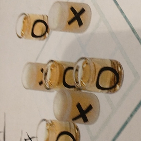 NIB Glass tic tac toe Drinking Game! 🤪 - Picture 5 of 5